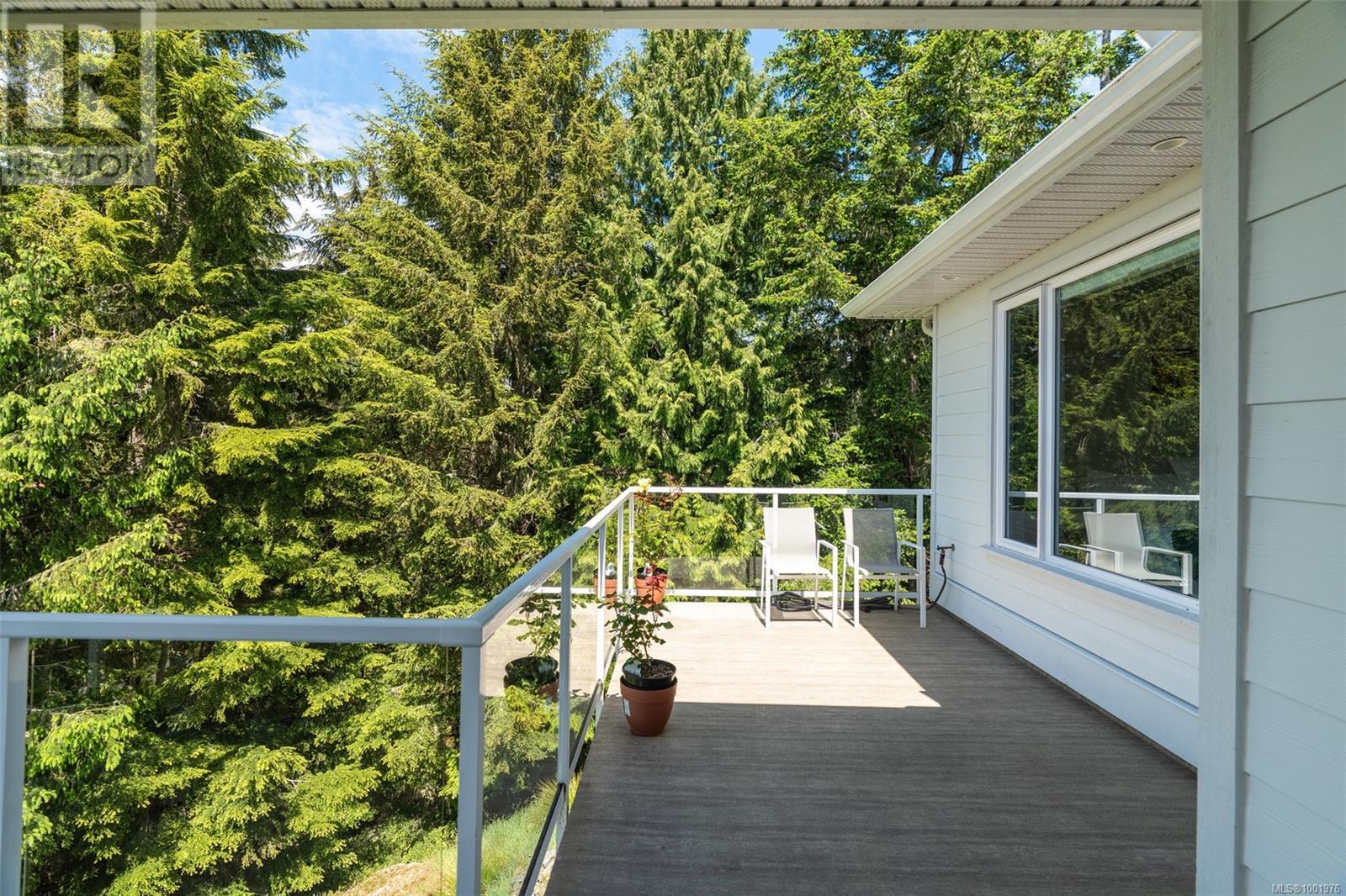 Property at 1210 Starlight Grove image 2