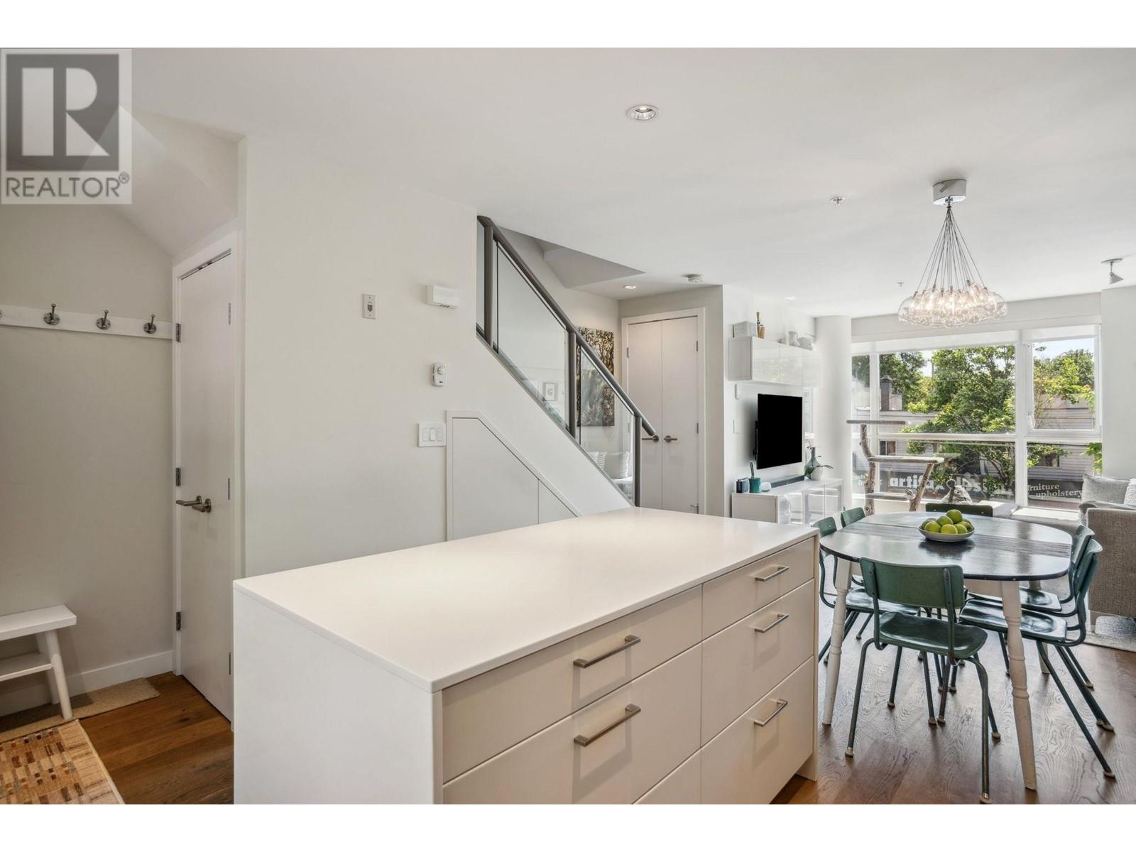 207 1961 Collingwood Street, Vancouver, British Columbia  V6R 3K6 - Photo 14 - R3012095