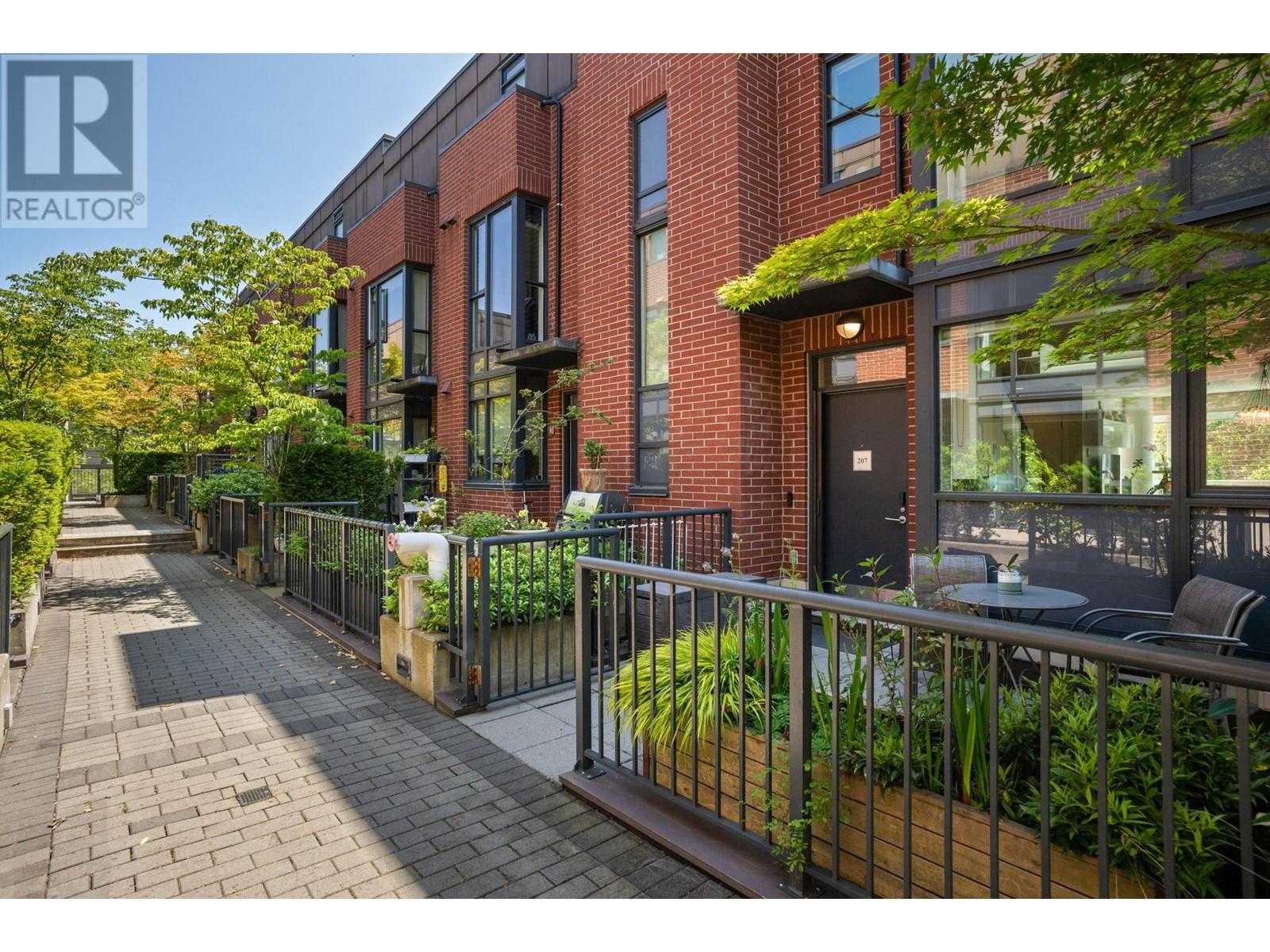 207 1961 Collingwood Street, Vancouver, British Columbia  V6R 3K6 - Photo 24 - R3012095