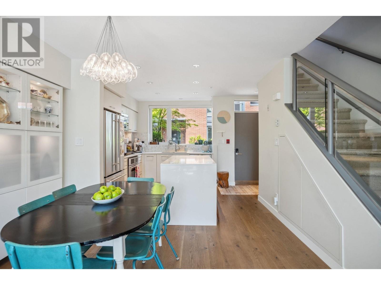 207 1961 Collingwood Street, Vancouver, British Columbia  V6R 3K6 - Photo 3 - R3012095
