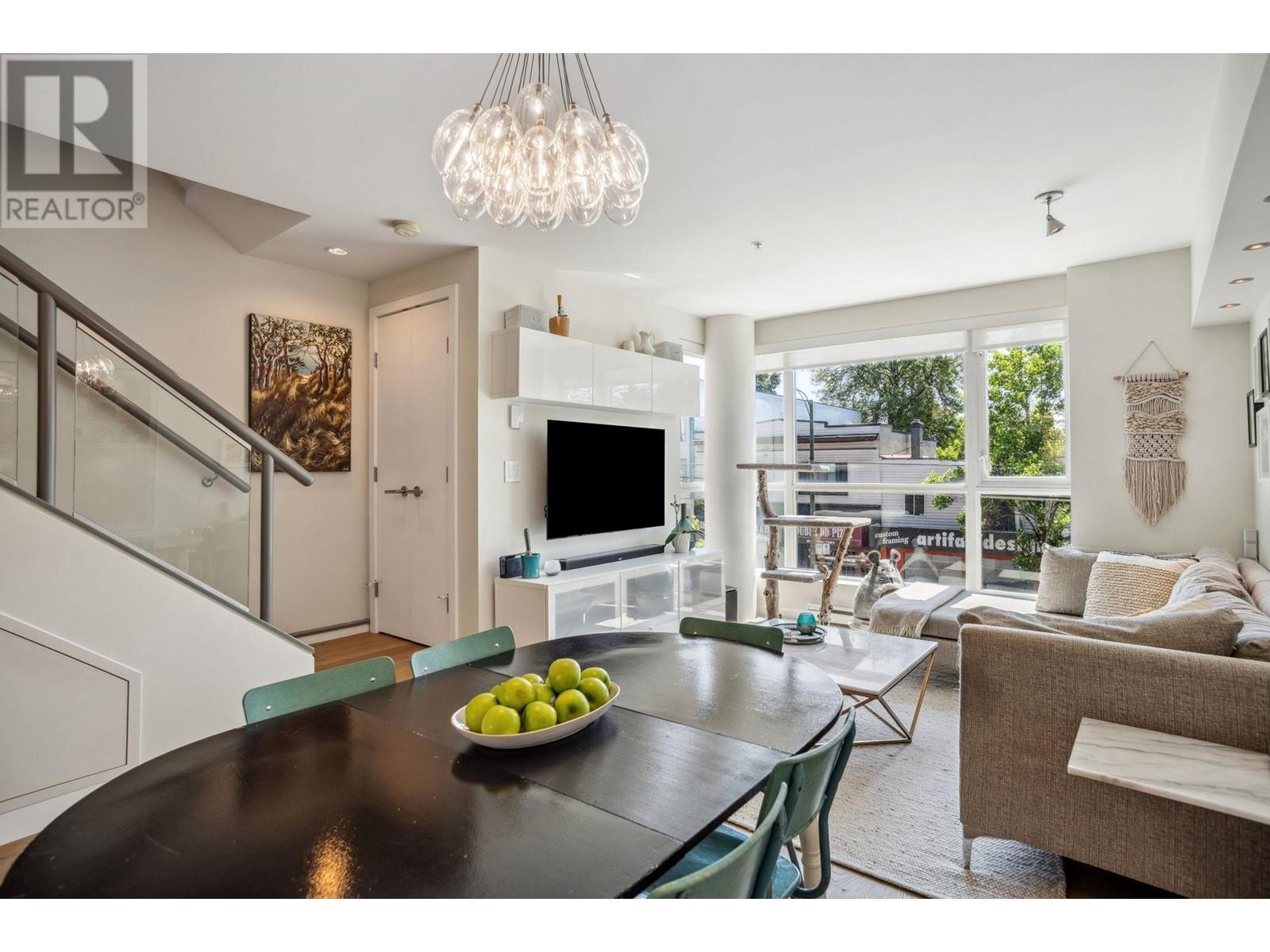 207 1961 Collingwood Street, Vancouver, British Columbia  V6R 3K6 - Photo 8 - R3012095