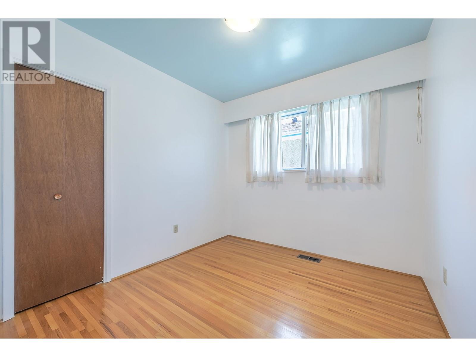 2331 E 46th Avenue, Vancouver, British Columbia  V5S 1A1 - Photo 12 - R3012108