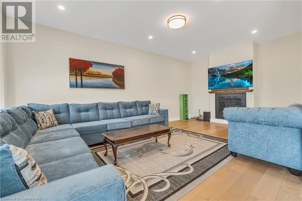 188 Otterbein Road, Kitchener, Ontario  N2B 0A8 - Photo 12 - 40737866