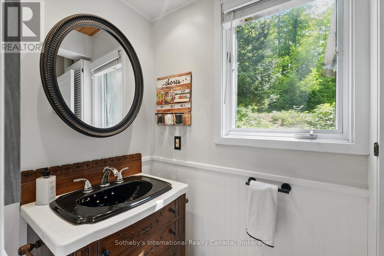 1050 Cobble Rose Lane, Minden Hills, Ontario  K0M 2L1 - Photo 40 - X12200598