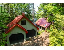 1050 COBBLE ROSE LANE, Minden Hills, Ontario