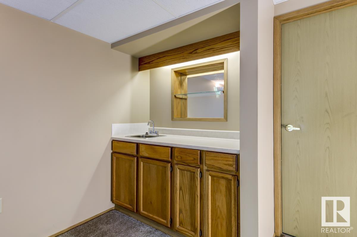 6596 158 Av Nw, Edmonton, Alberta  T5Y 2S7 - Photo 39 - E4440545