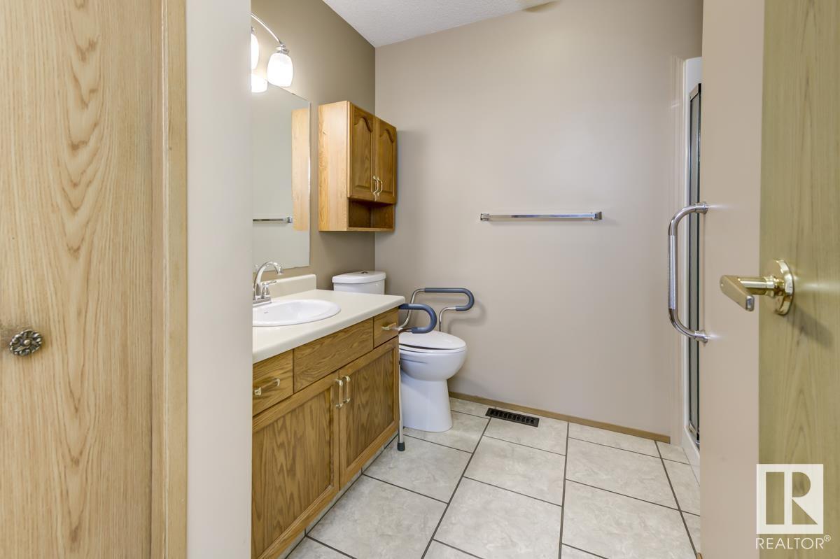 6596 158 Av Nw, Edmonton, Alberta  T5Y 2S7 - Photo 29 - E4440545