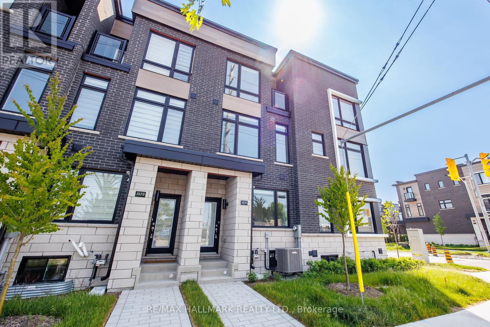 1571 Midland Avenue, Toronto, Ontario  M1P 3C1 - Photo 35 - E12200343