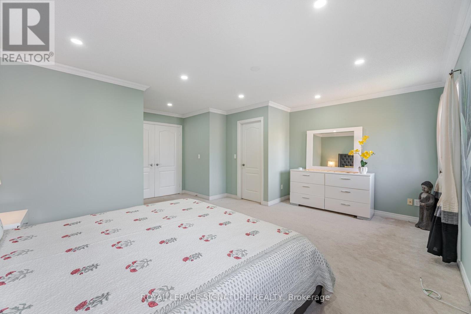 7289 Magistrate Terrace, Mississauga, Ontario  L5W 1H8 - Photo 24 - W12199455