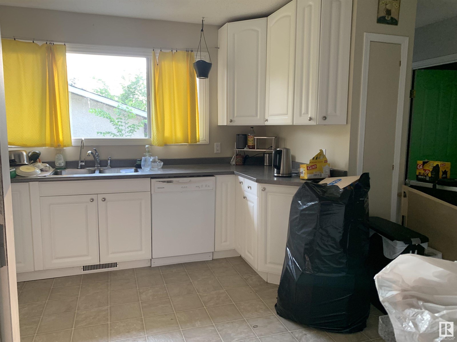 Property at 8102 159 ST NW image 5