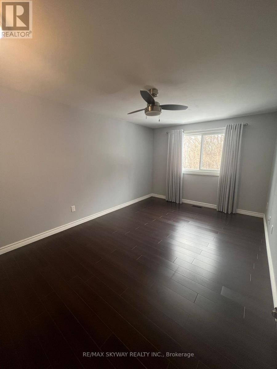 18 Matthew Court, Kitchener, Ontario  N2B 1W6 - Photo 7 - X12190548
