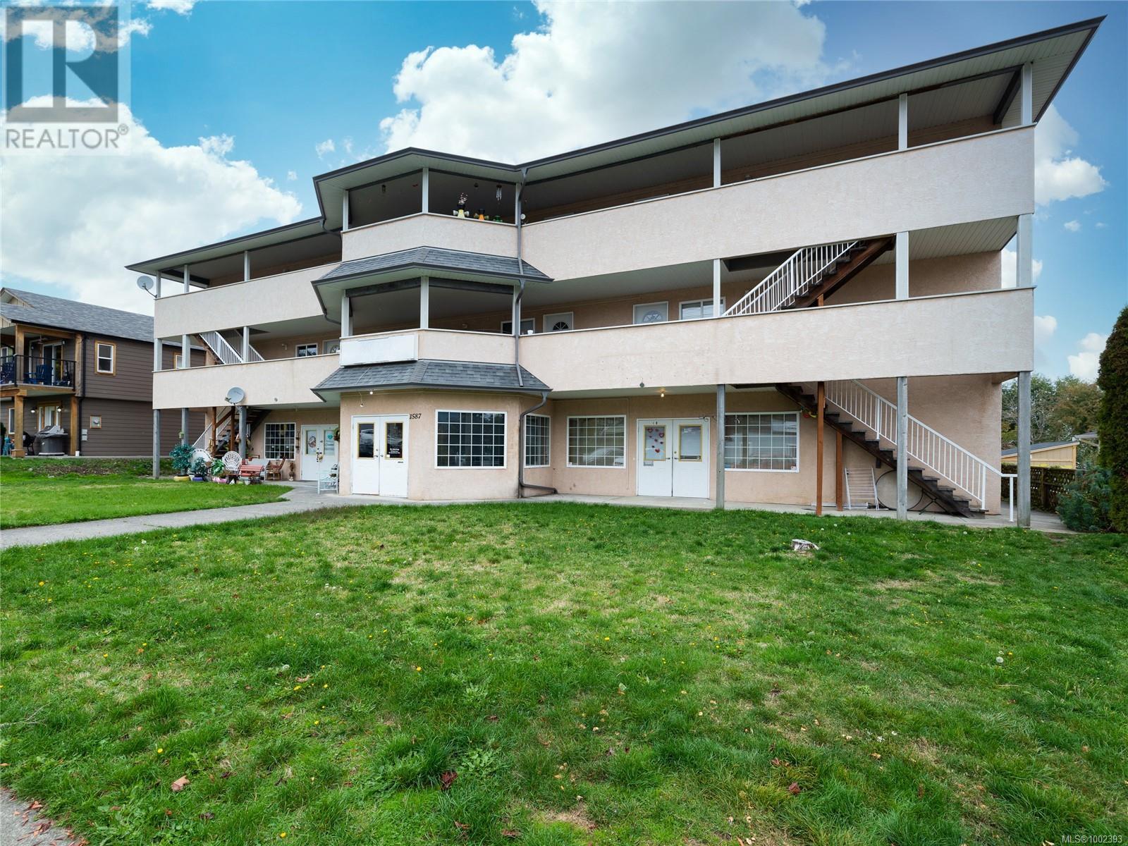 1 1587 Joan Ave, Crofton, British Columbia