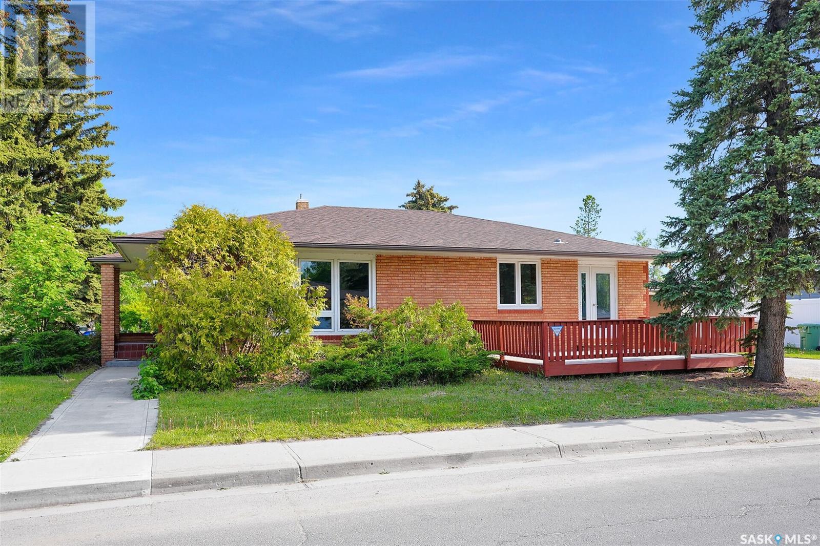 1 CALDER CRESCENT, Regina, Saskatchewan