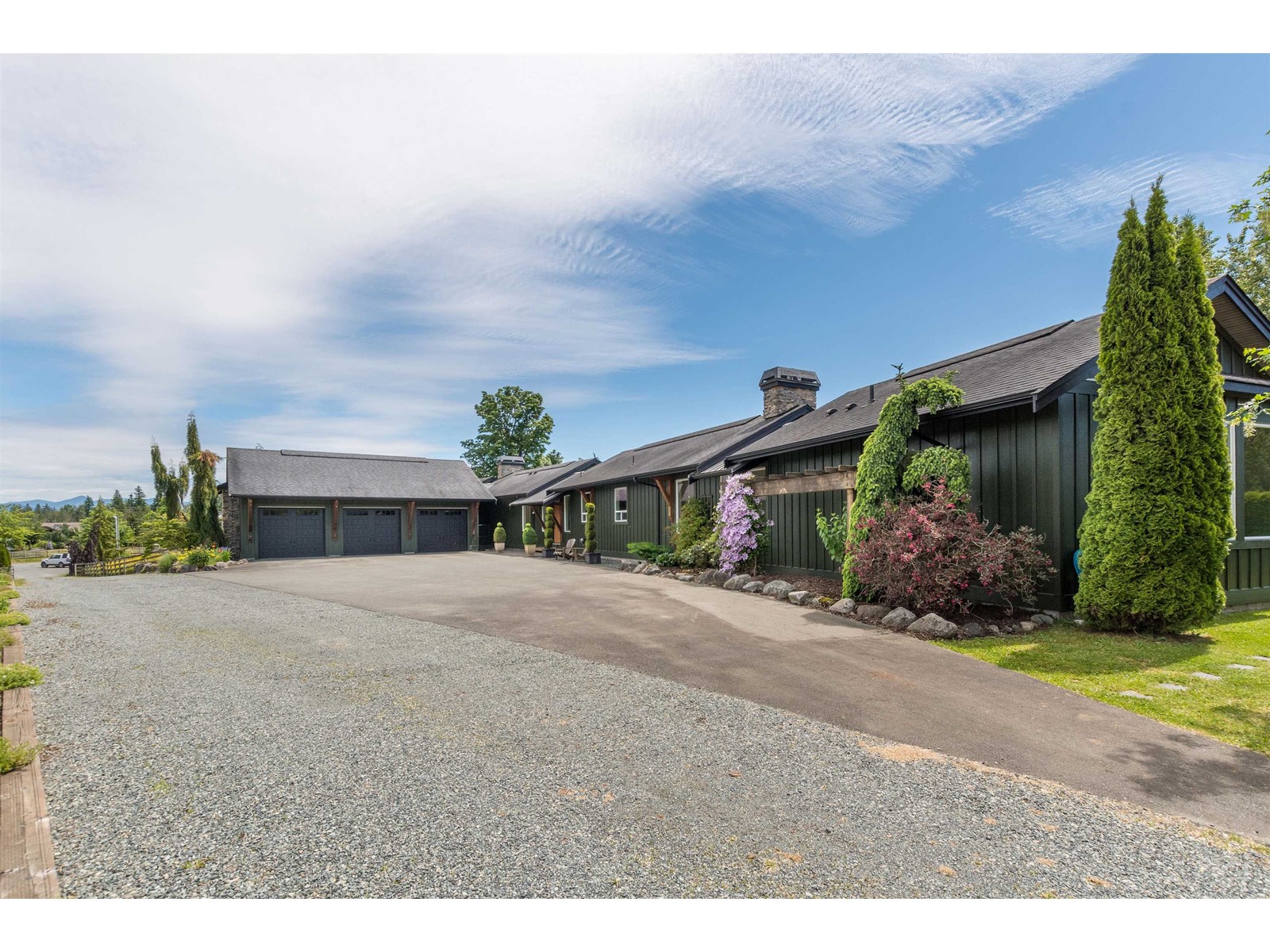 26276 69 Avenue, Langley, British Columbia  V4W 1M6 - Photo 2 - R3011860
