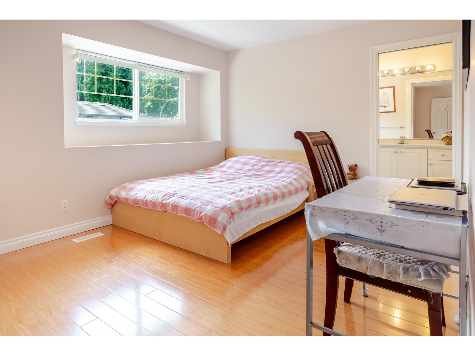 15619 102b Avenue, Surrey, British Columbia  V4N 2M1 - Photo 18 - R3012047