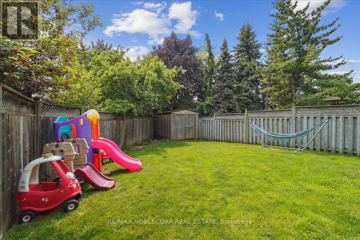 121 Isaac Murray Avenue, Vaughan, Ontario  L6A 2S8 - Photo 33 - N12200585