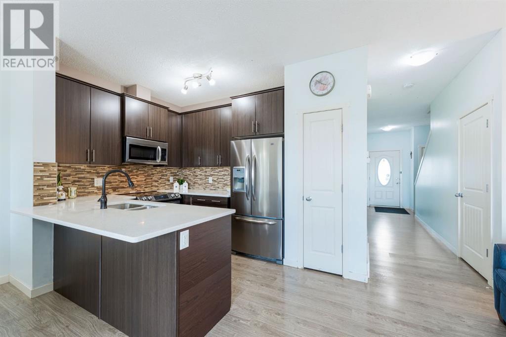 337 Copperpond Landing Se, Calgary, Alberta  T2Z 1G6 - Photo 7 - A2228306