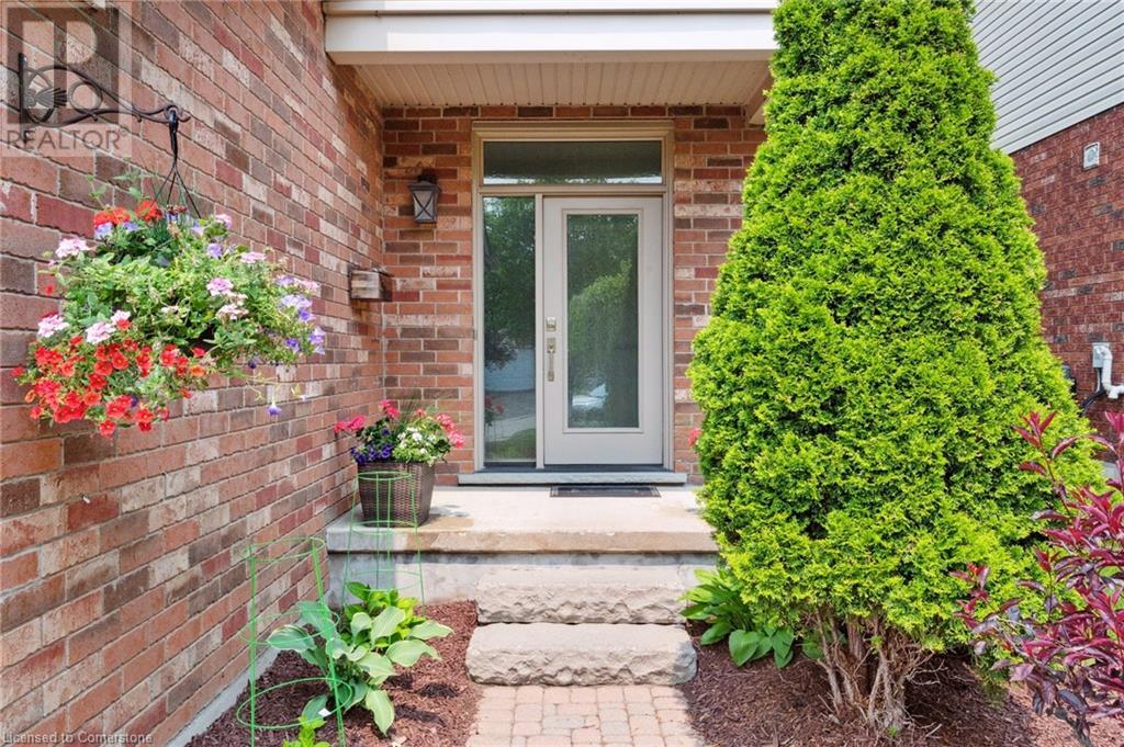 Property at 9 PEER Drive image 4