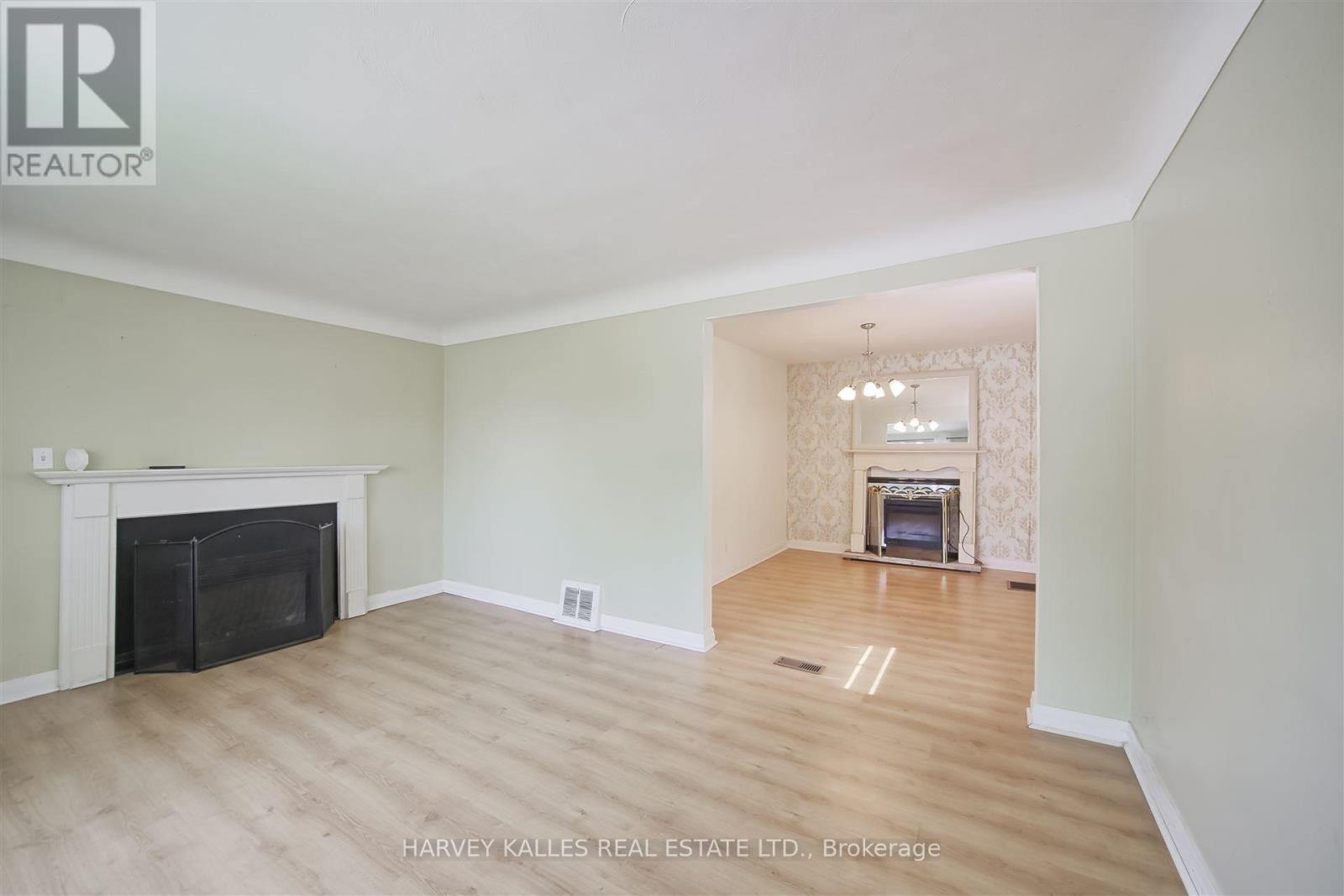 247 Jennings Crescent, Oakville, Ontario  L6L 1W2 - Photo 16 - W12121116