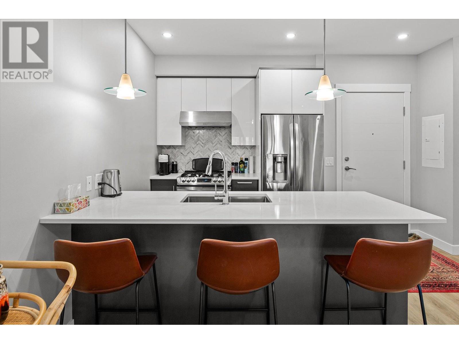 1883 Water Street Unit# 105, Kelowna, British Columbia