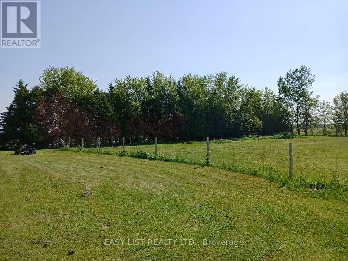 4792 Langbank Line, Dawn-Euphemia, Ontario  N0P 1K0 - Photo 26 - X12200592