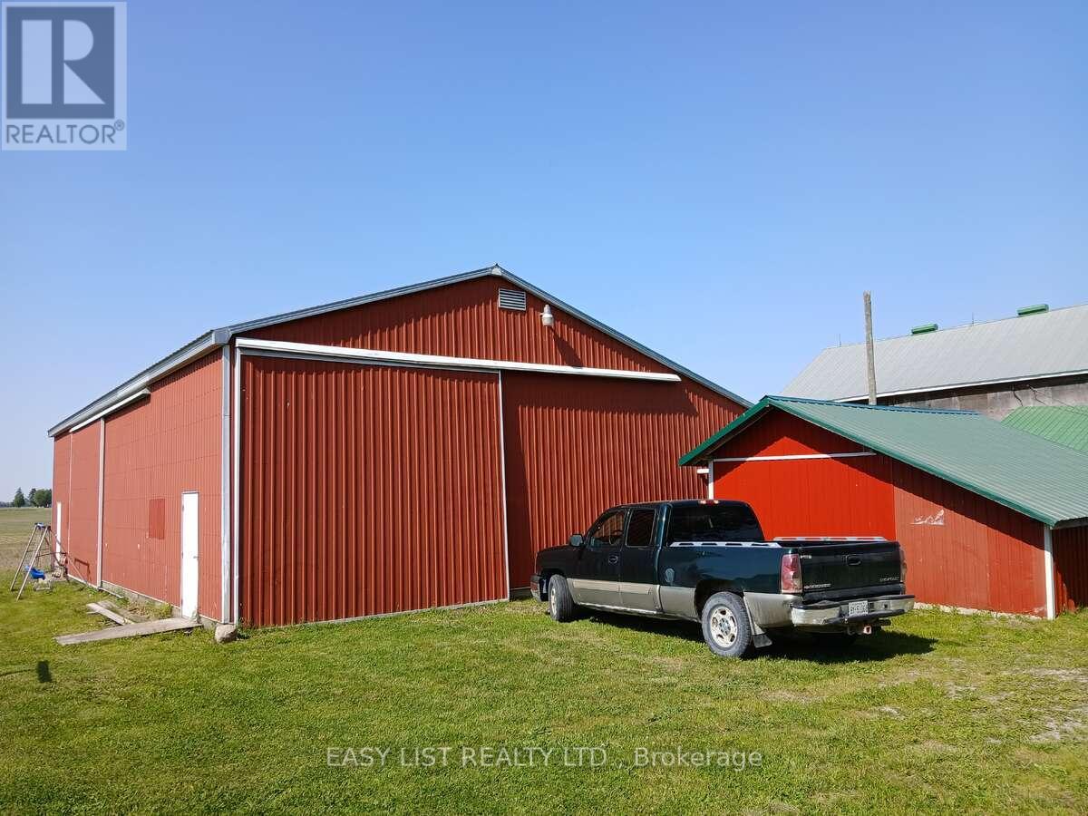 4792 Langbank Line, Dawn-Euphemia, Ontario  N0P 1K0 - Photo 3 - X12200592