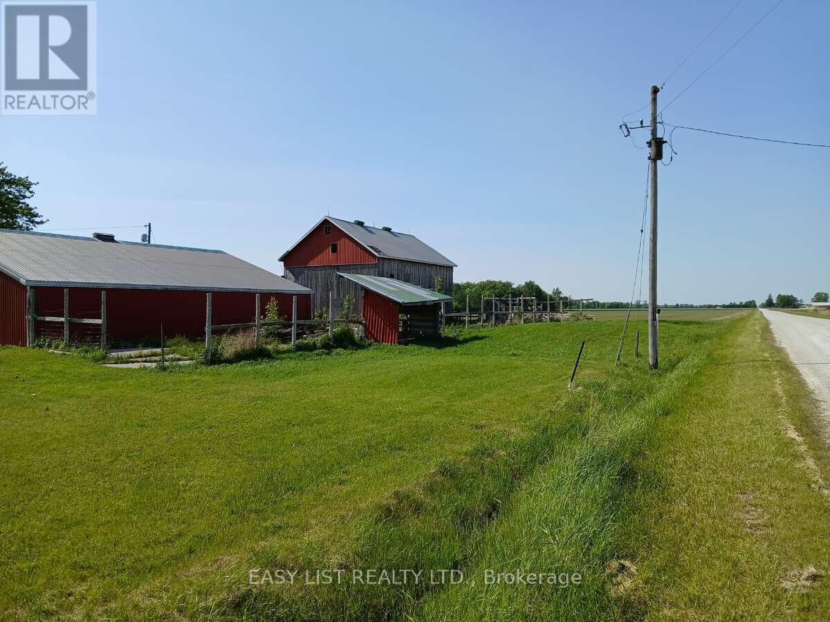 4792 Langbank Line, Dawn-Euphemia, Ontario  N0P 1K0 - Photo 32 - X12200592