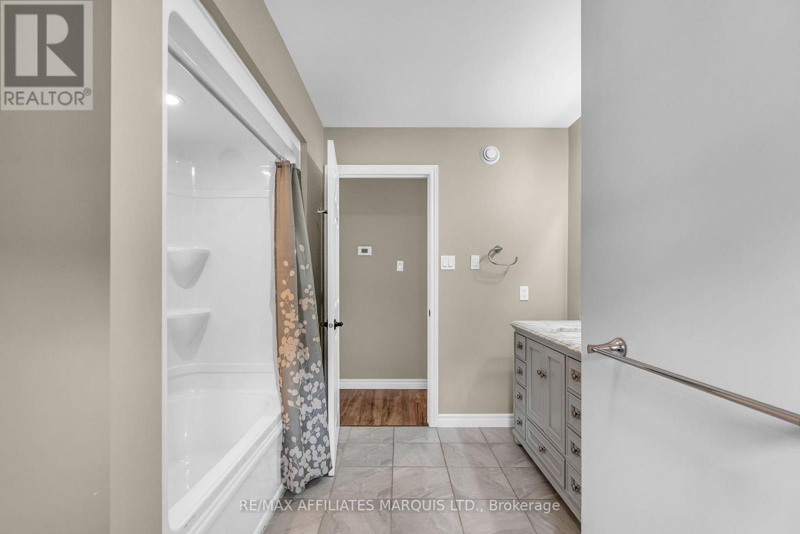 95 French Avenue, South Stormont, Ontario  K0C 1P0 - Photo 18 - X12200663