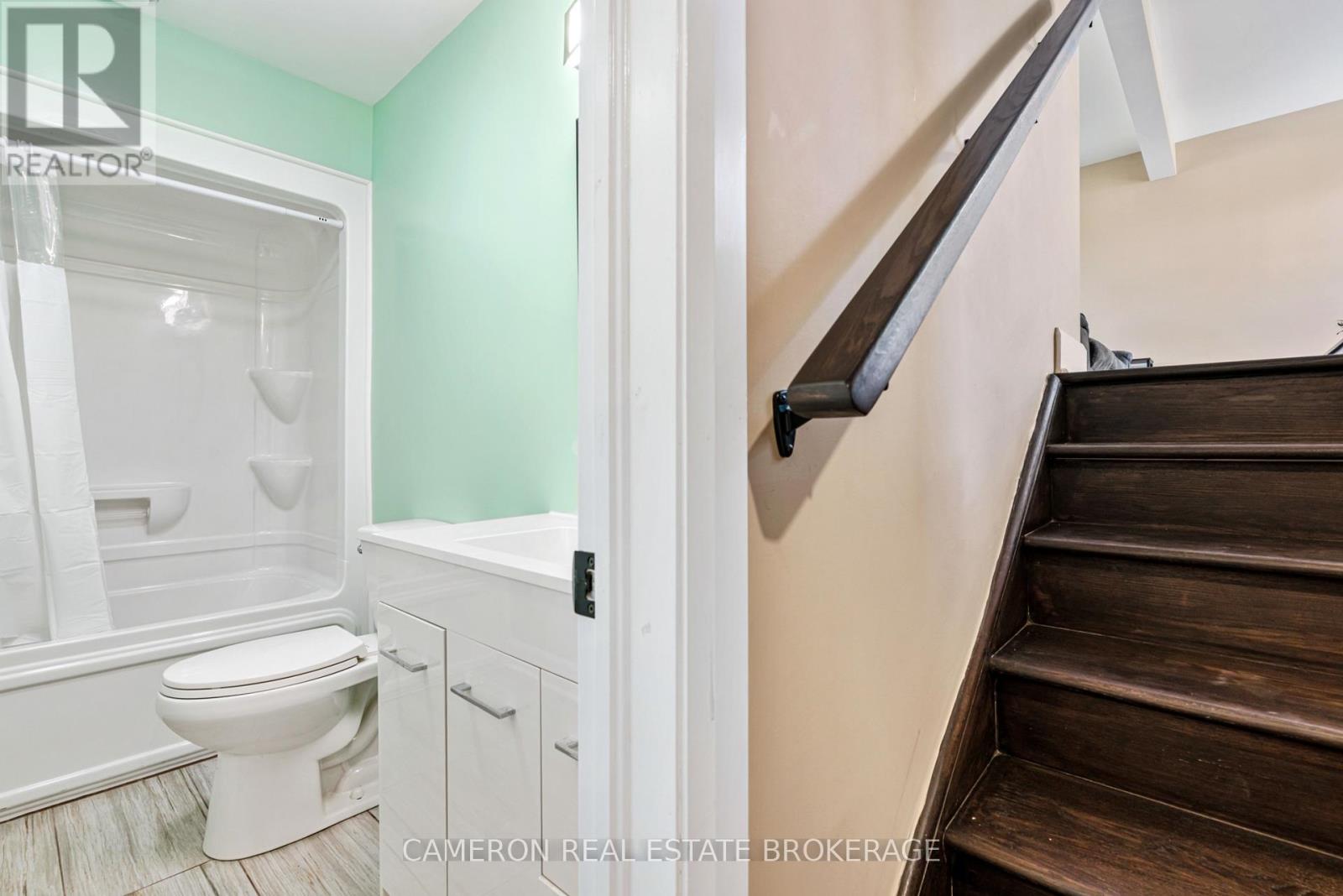 205 Eastport Drive, Cornwall, Ontario  K6H 0G9 - Photo 21 - X12200674