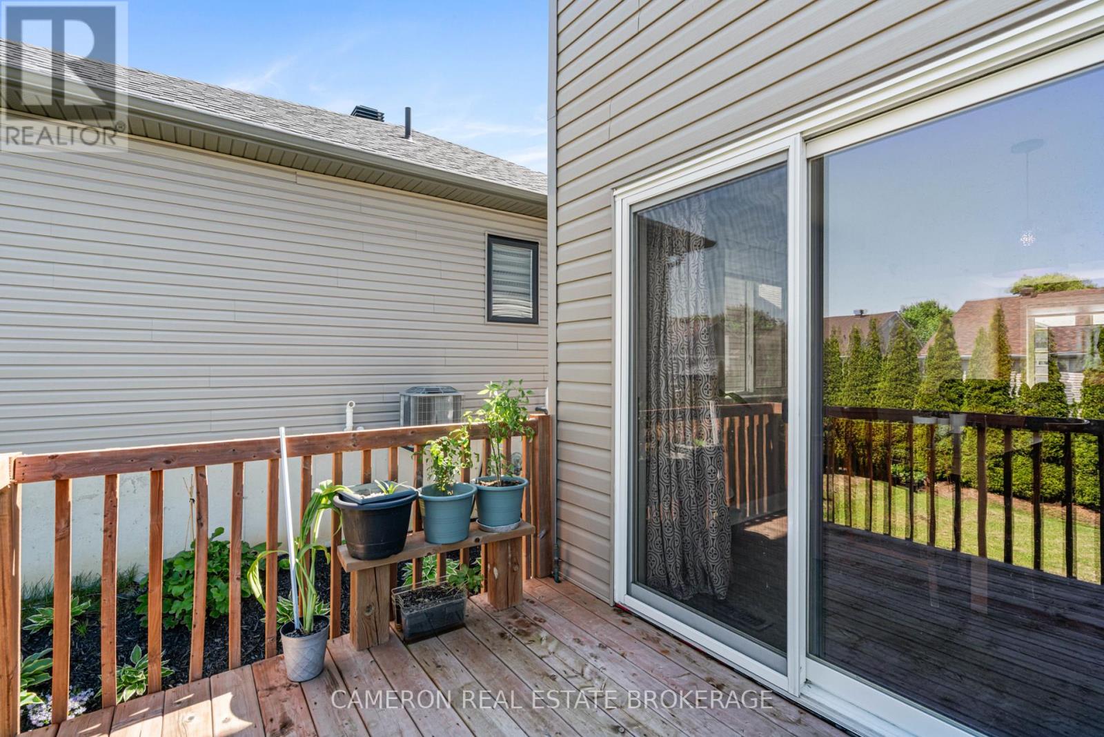 205 Eastport Drive, Cornwall, Ontario  K6H 0G9 - Photo 32 - X12200674