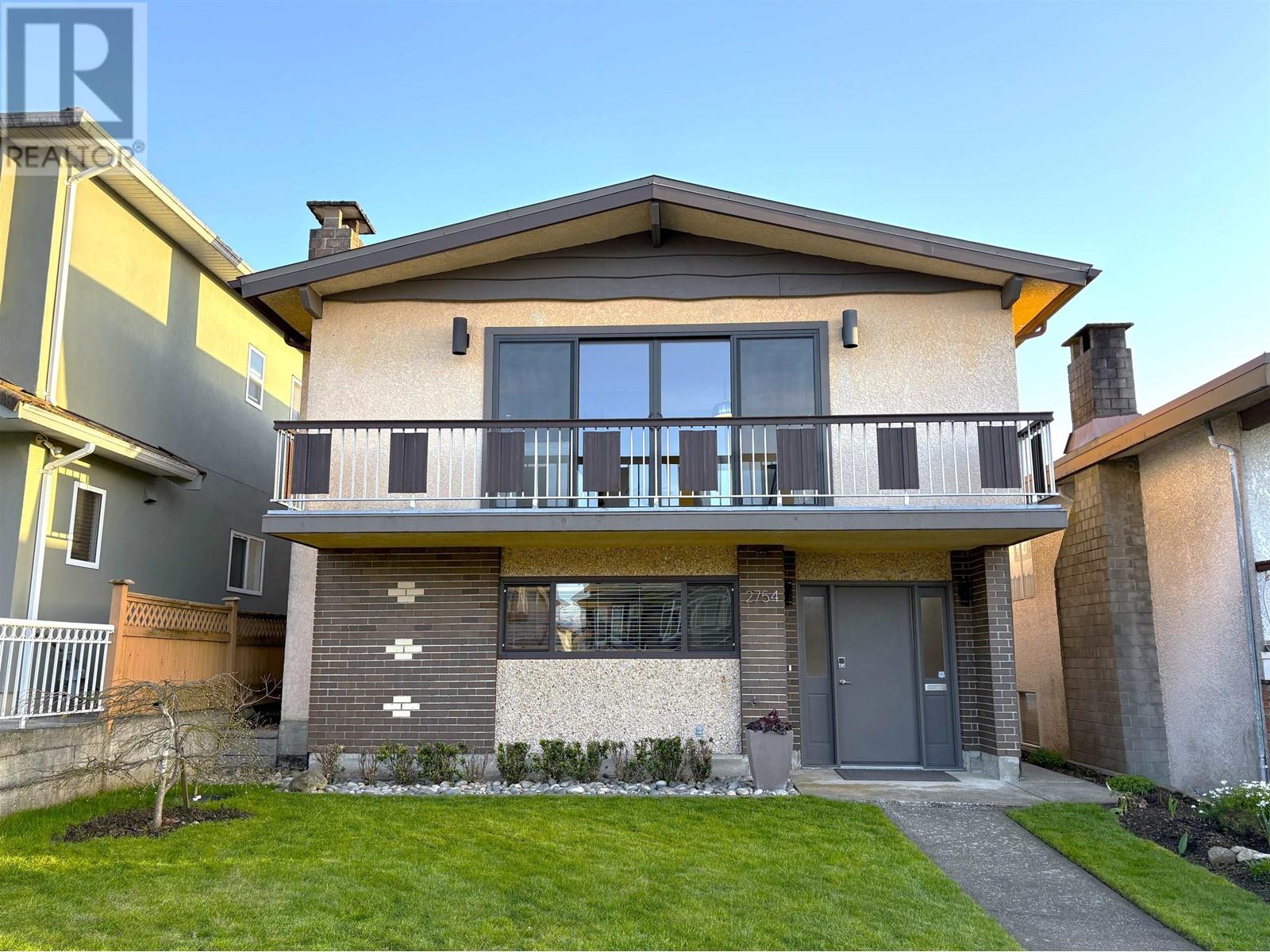 2754 E 26TH AVENUE, Vancouver, British Columbia