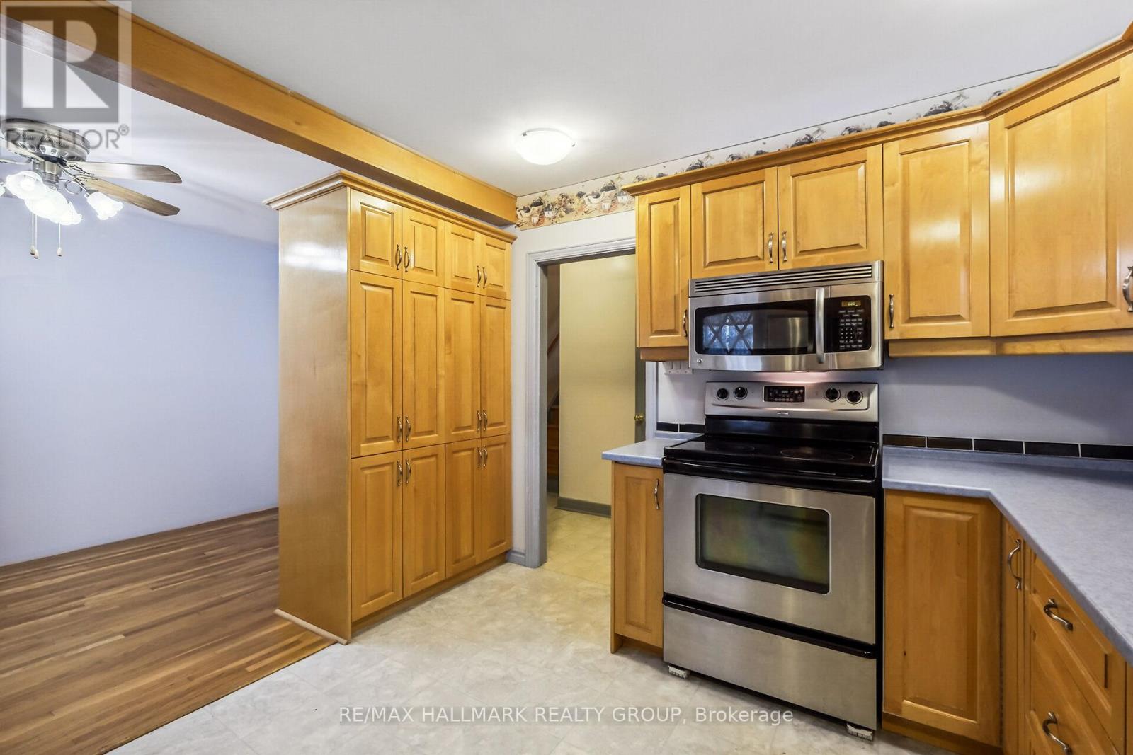280 Clare Street, Ottawa, Ontario  K1Z 7E4 - Photo 11 - X12200623