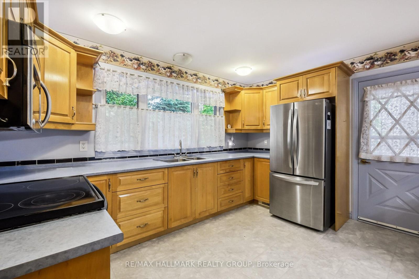 280 Clare Street, Ottawa, Ontario  K1Z 7E4 - Photo 9 - X12200623