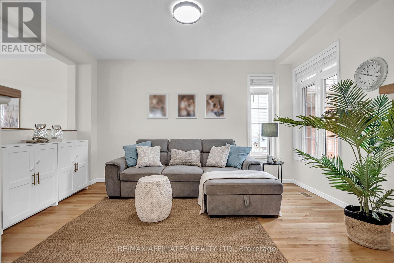 34 Catterick Crescent, Ottawa, Ontario  K2K 3M5 - Photo 15 - X12200653