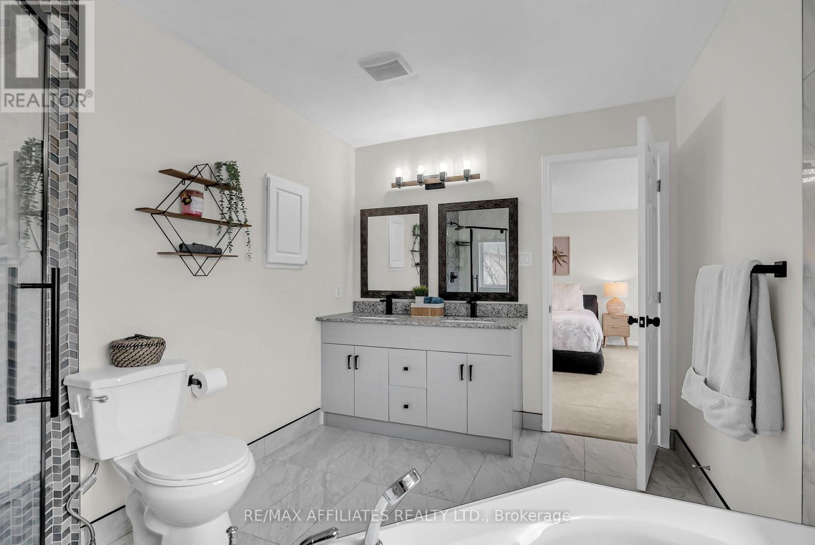 34 Catterick Crescent, Ottawa, Ontario  K2K 3M5 - Photo 21 - X12200653