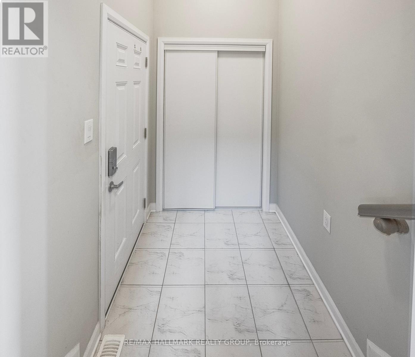 646 Hamsa Street, Ottawa, Ontario  K2J 6Z7 - Photo 8 - X12200662