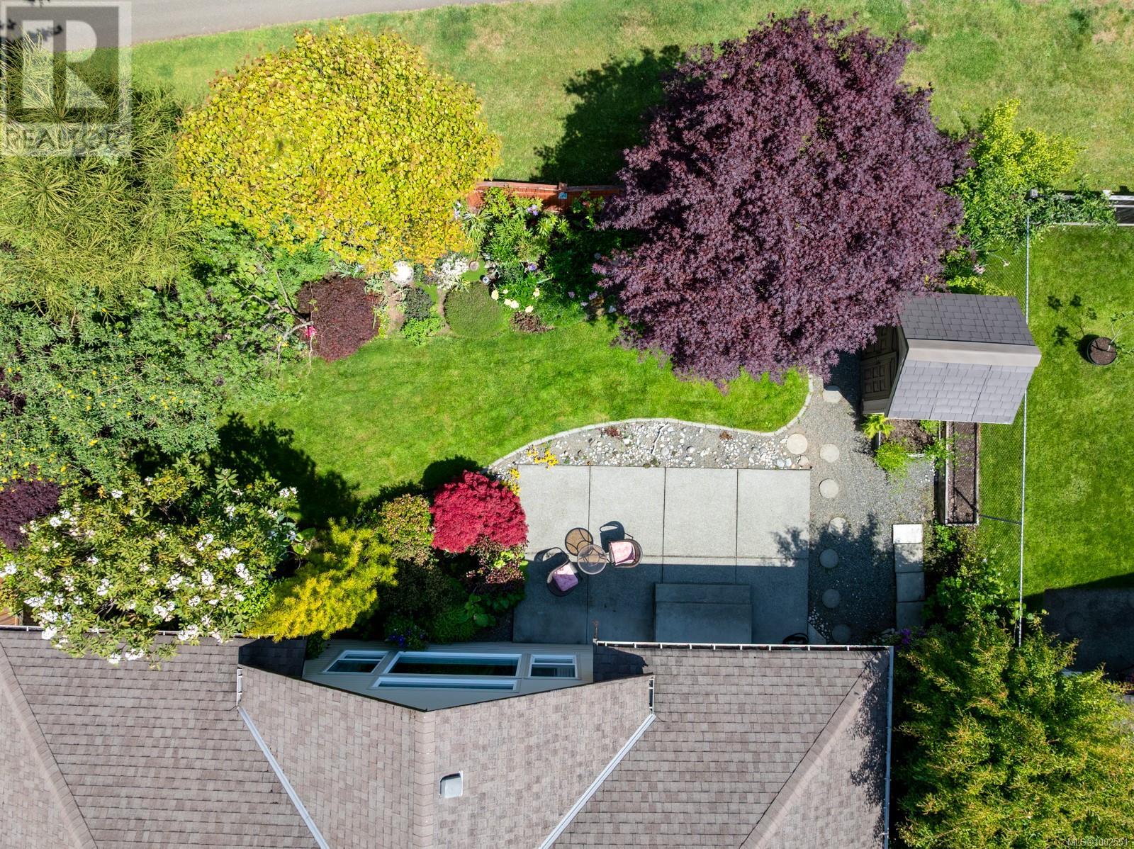 2290 Stirling Cres, Courtenay, British Columbia  V9N 9W6 - Photo 5 - 1002551