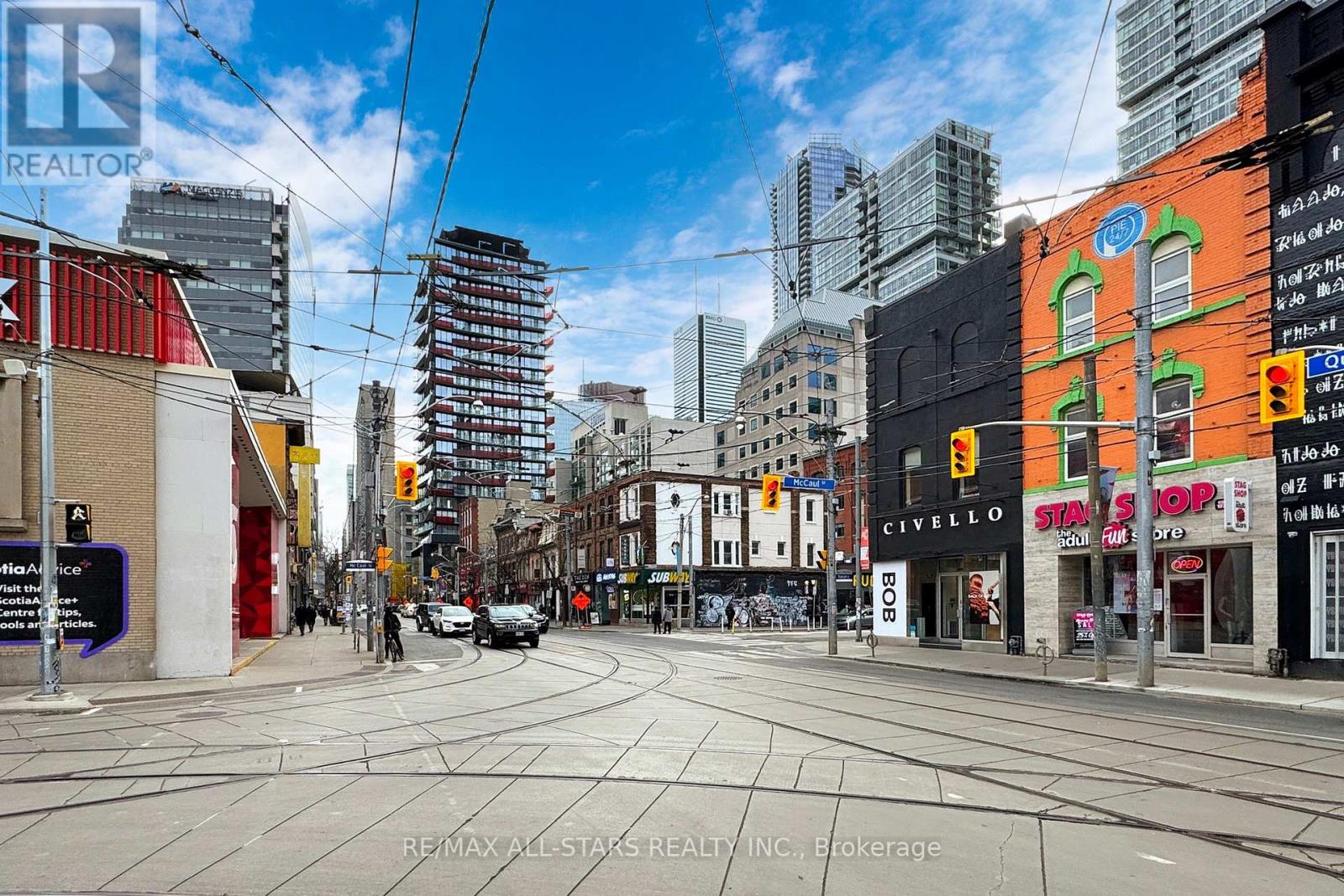 303 - 14 Mccaul Street, Toronto, Ontario  M5T 1V6 - Photo 8 - C12195715