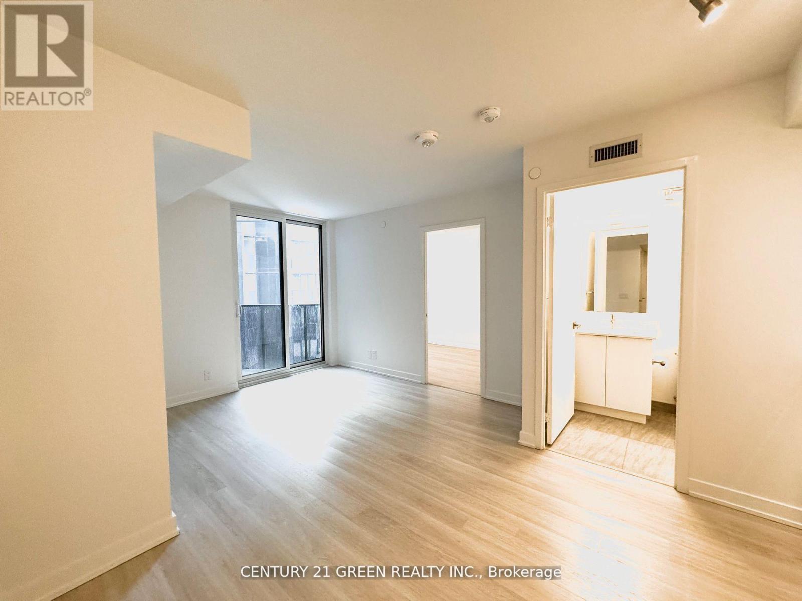 502 - 30 Tretti Way, Toronto, Ontario  M3H 0E3 - Photo 8 - C12200664