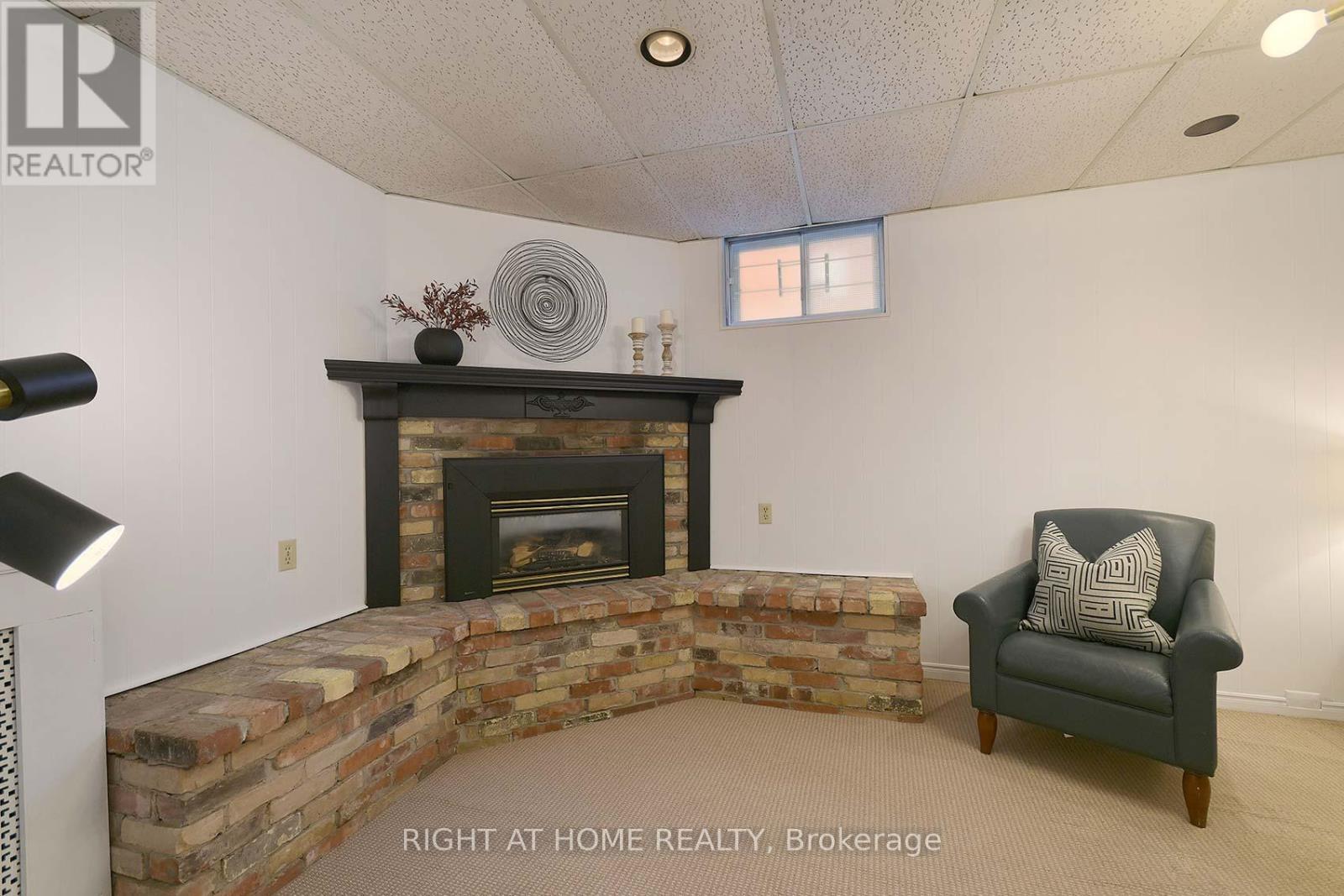 498 Scarborough Road, Toronto, Ontario  M4E 3N2 - Photo 15 - E12200657
