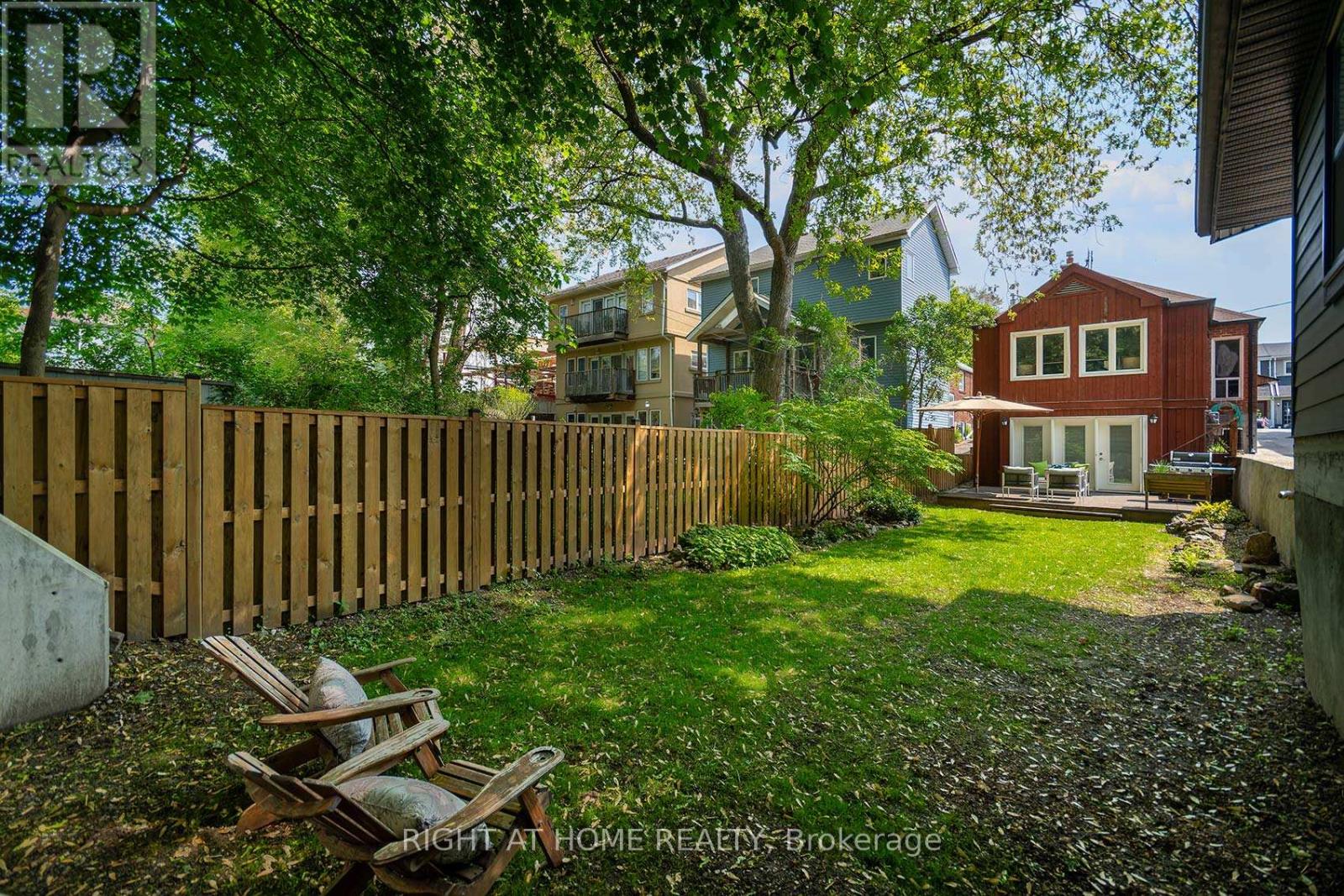 498 Scarborough Road, Toronto, Ontario  M4E 3N2 - Photo 27 - E12200657