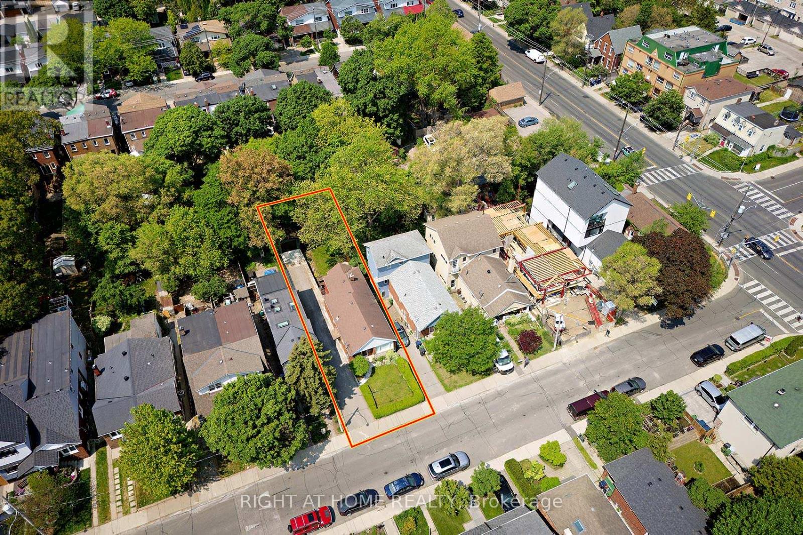 498 Scarborough Road, Toronto, Ontario  M4E 3N2 - Photo 3 - E12200657