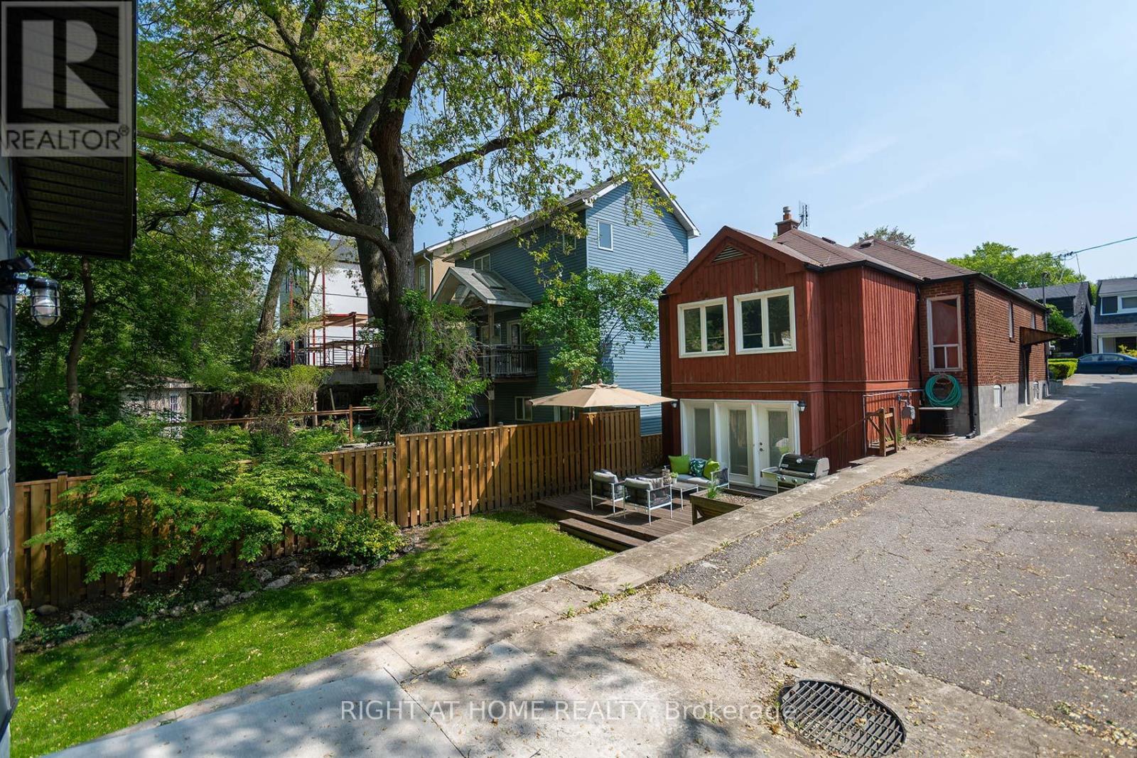 498 Scarborough Road, Toronto, Ontario  M4E 3N2 - Photo 30 - E12200657