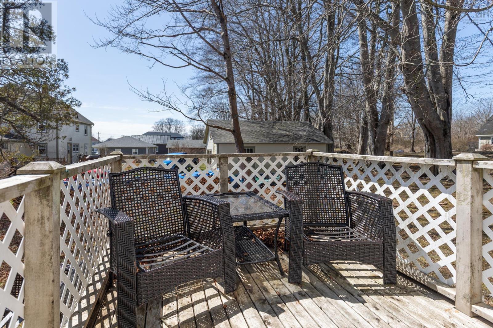 91 Cliff Street, Yarmouth, Nova Scotia  B5A 3J7 - Photo 22 - 202509225