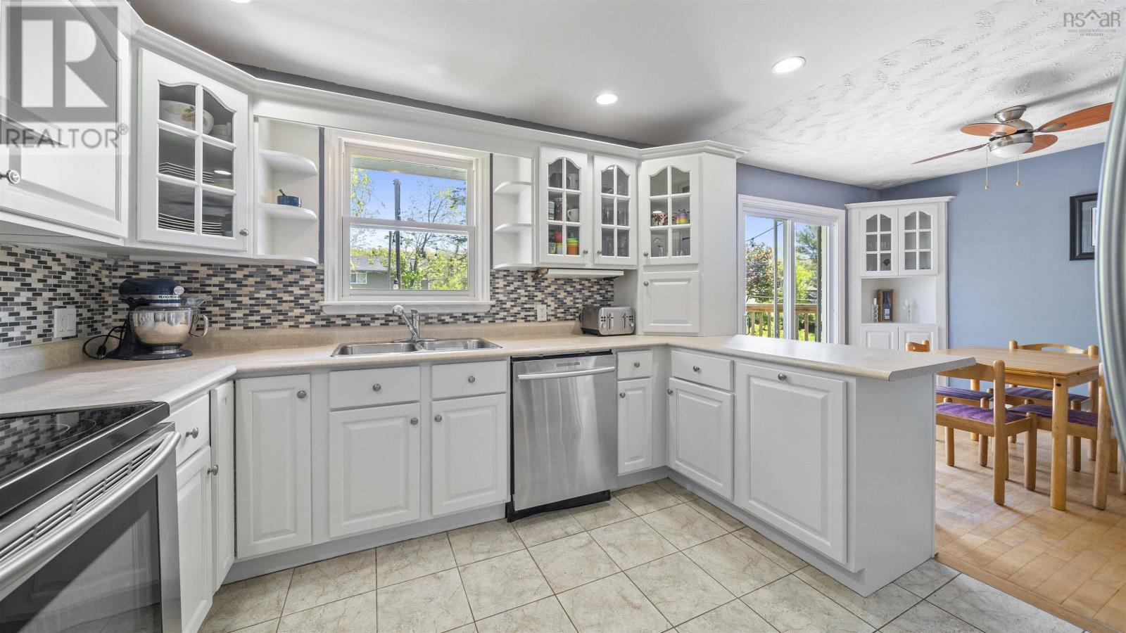 63 Oakmount Drive, Bedford, Nova Scotia  B4A 2W1 - Photo 14 - 202512631