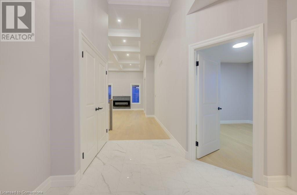 705 Hollinger Drive S, Listowel, Ontario  N4W 3V2 - Photo 4 - 40685898