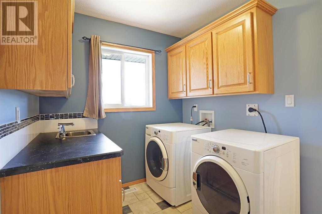 708 7 St, Hays, Alberta  T0K 1B0 - Photo 10 - A2212247