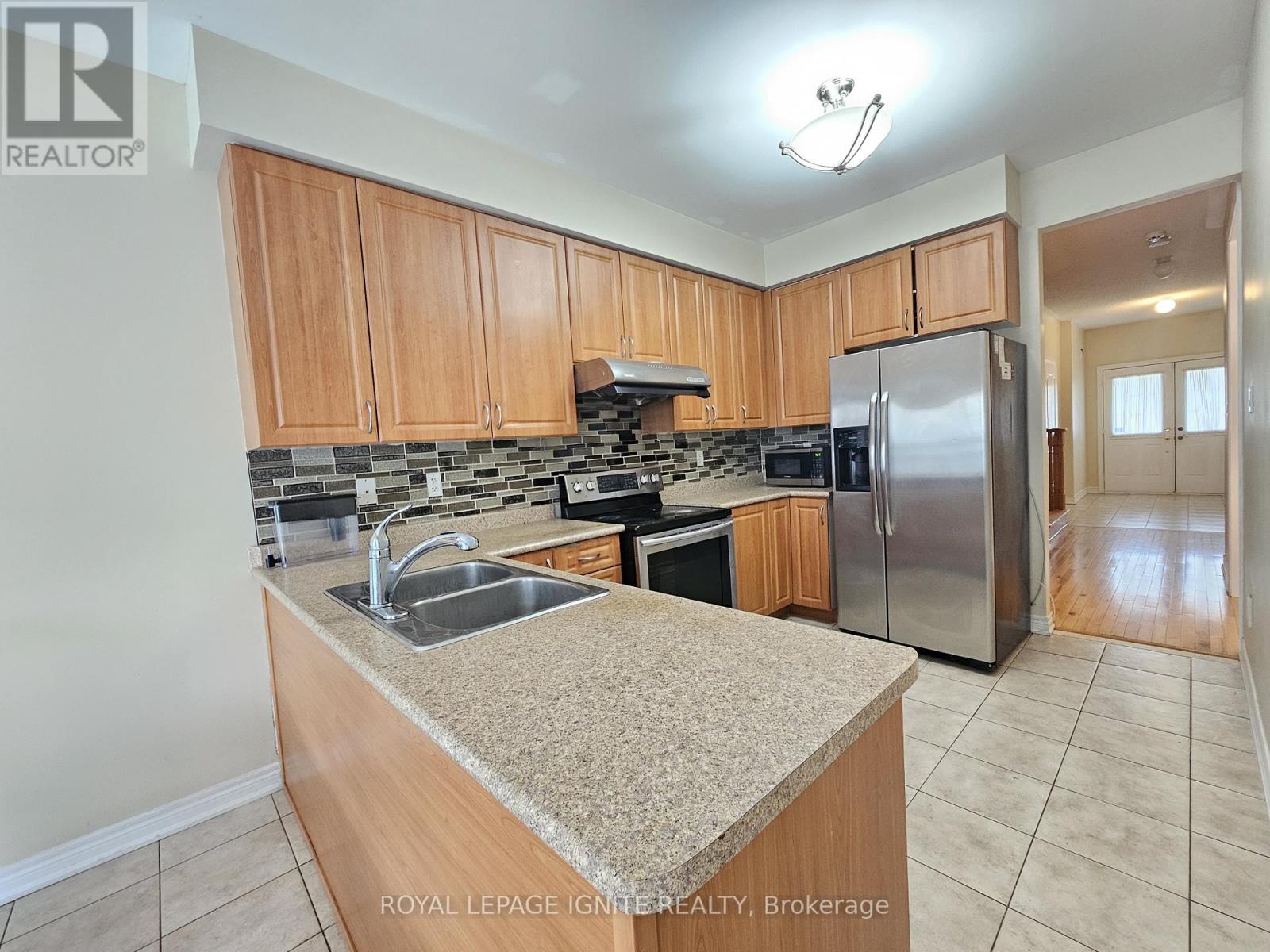 79 Retreat Boulevard, Vaughan, Ontario  L4H 0C2 - Photo 7 - N12200620
