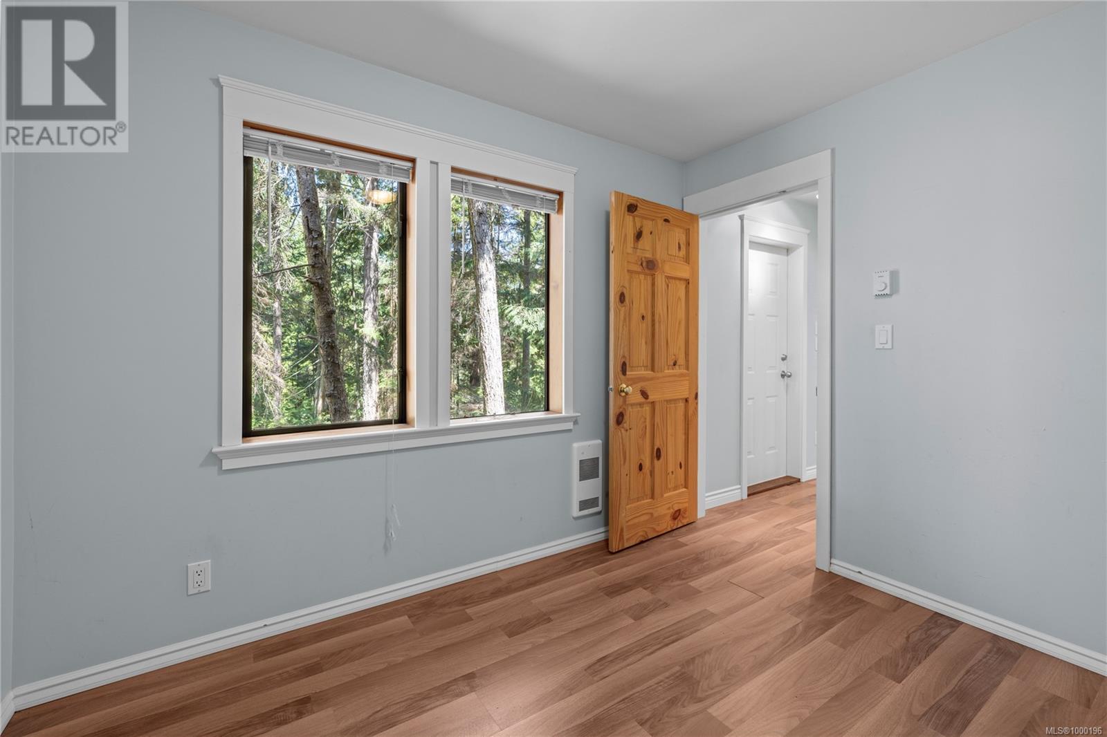6054 Island Hwy W, Qualicum Beach, British Columbia  V9K 2E1 - Photo 16 - 1000196