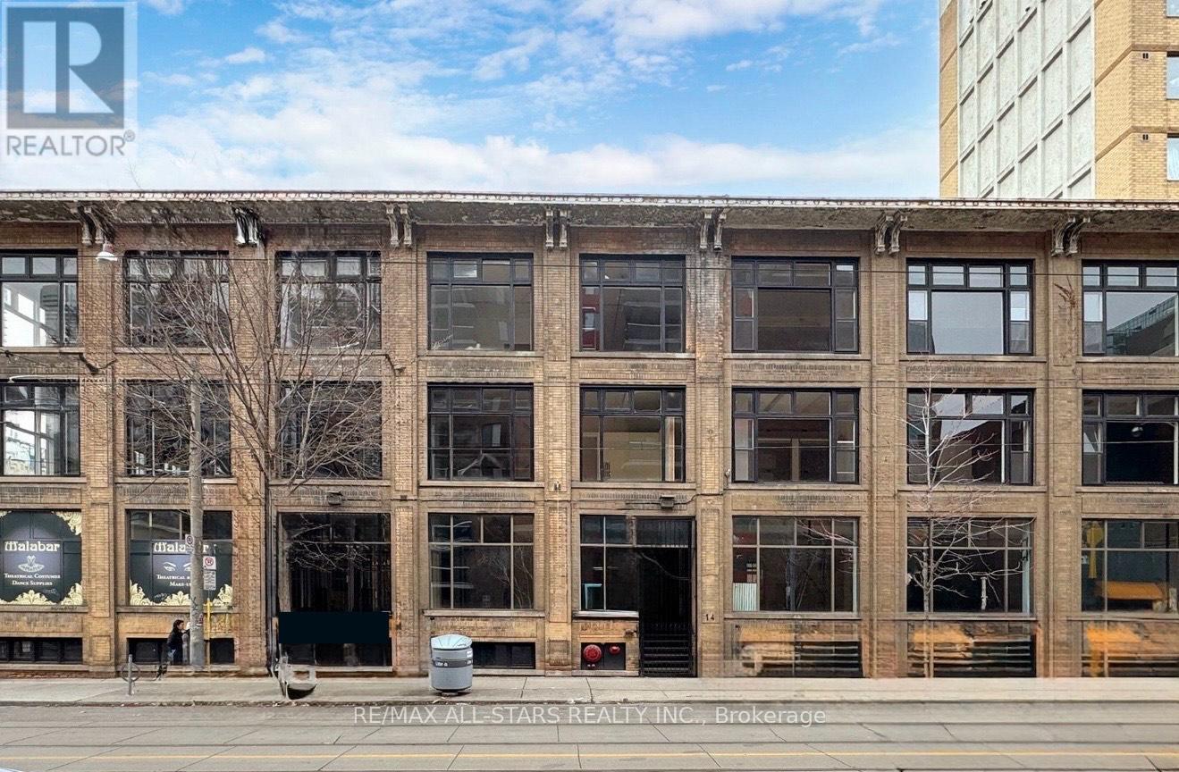 300 - 14 Mccaul Street, Toronto, Ontario  M5T 1V6 - Photo 9 - C12195727